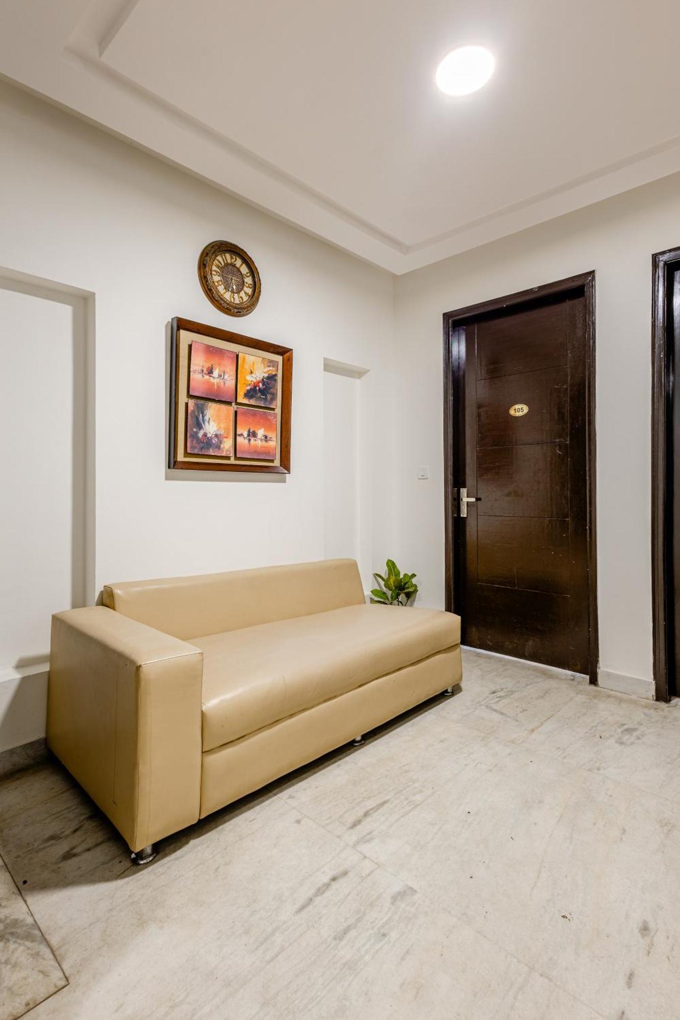 Lime Tree Service Apartment Golf Course Road, Гургаон Экстерьер фото