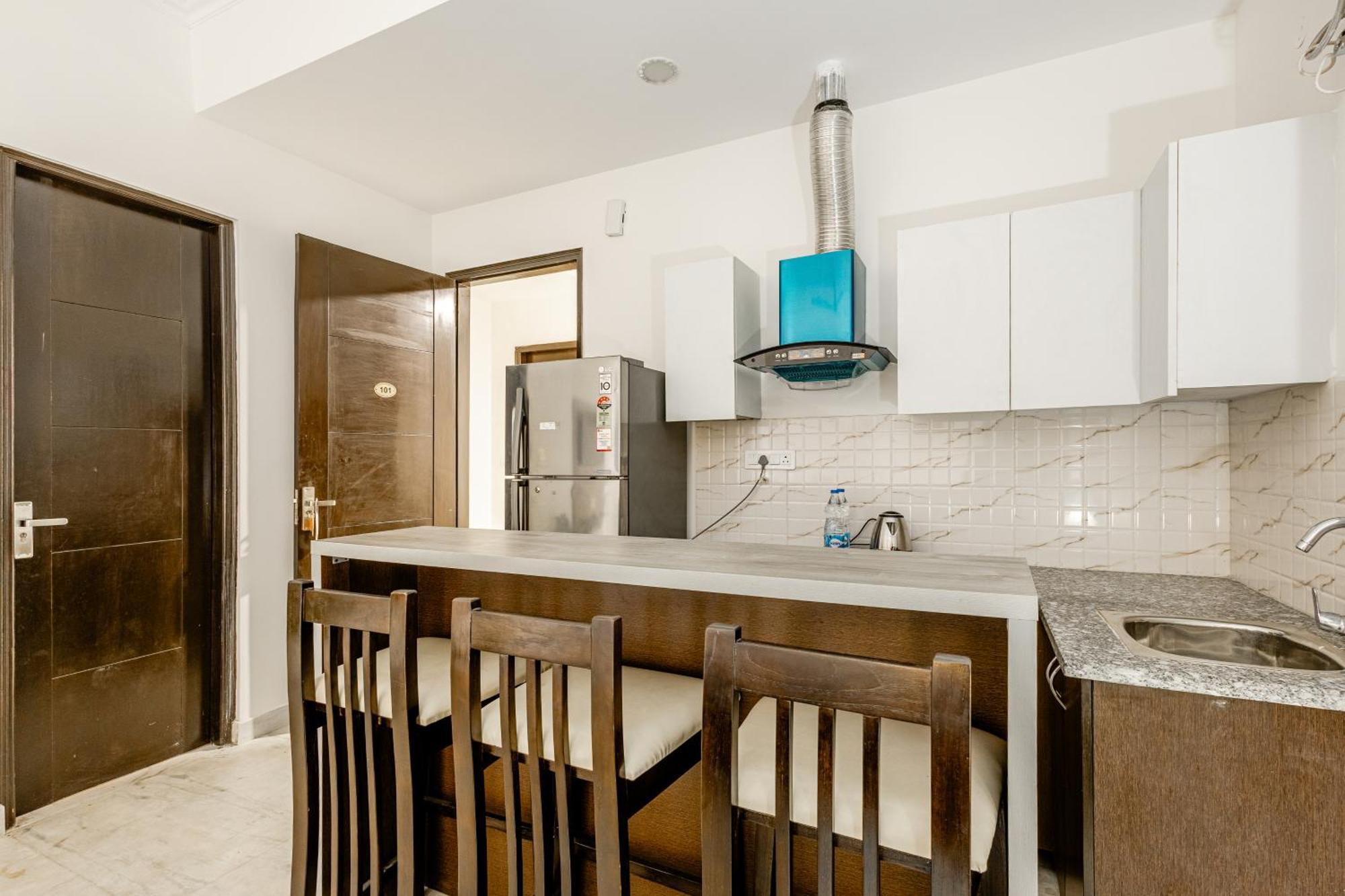 Lime Tree Service Apartment Golf Course Road, Гургаон Экстерьер фото
