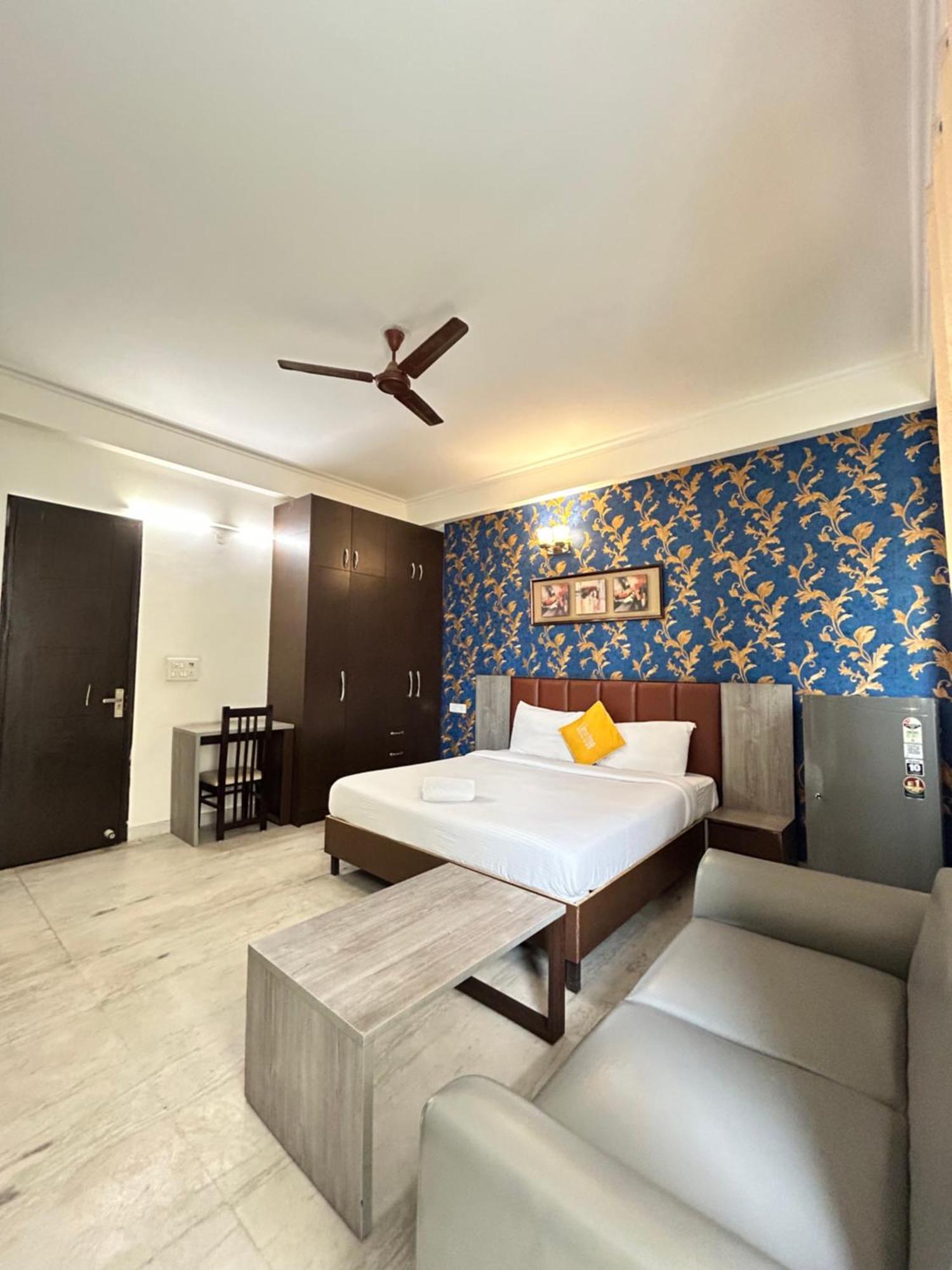 Lime Tree Service Apartment Golf Course Road, Гургаон Экстерьер фото